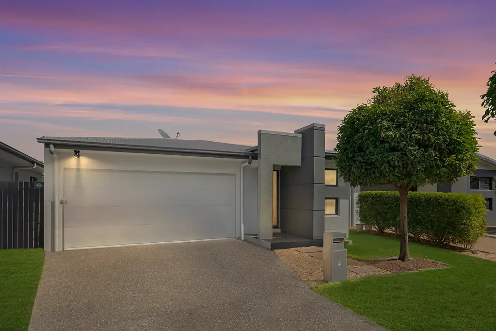 Oonoonba 3 Bedroom Contemporary Living in 'The Village' Community Estate