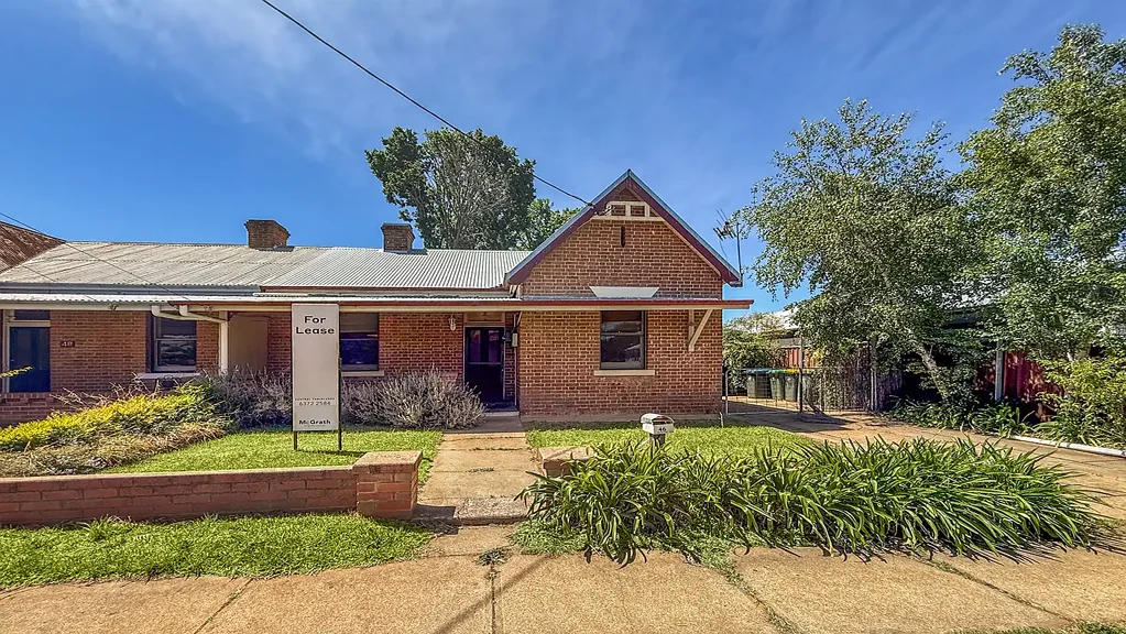 Comfortable Three-Bedroom Home Moments from Town