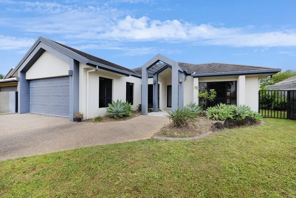 Tranquil Suburban Retreat with Easy Access to Everything!