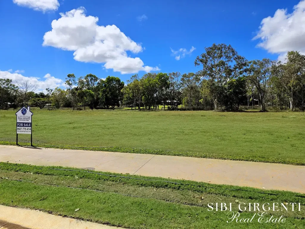 Mareeba  COUNTRY LIVING SO CLOSE TO TOWN