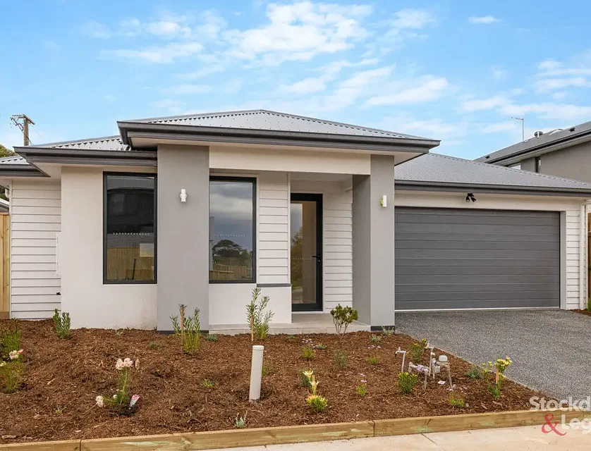 92 Pembrey Loop, Cowes, VIC 3922, 4房, 2浴, House