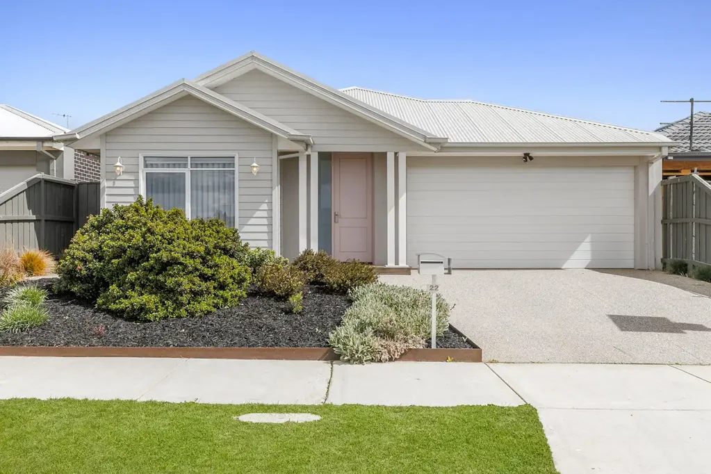 22 Dunkerrin Avenue, Gisborne, VIC 3437