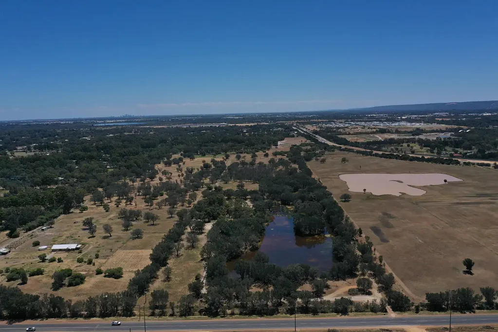 Oakford  Private Lakeside Estate with Future Potential