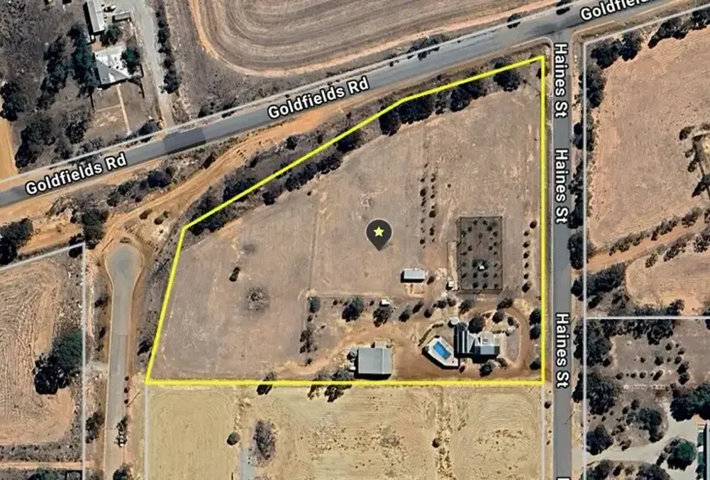 42 Haines Street, Merredin, WA 6415