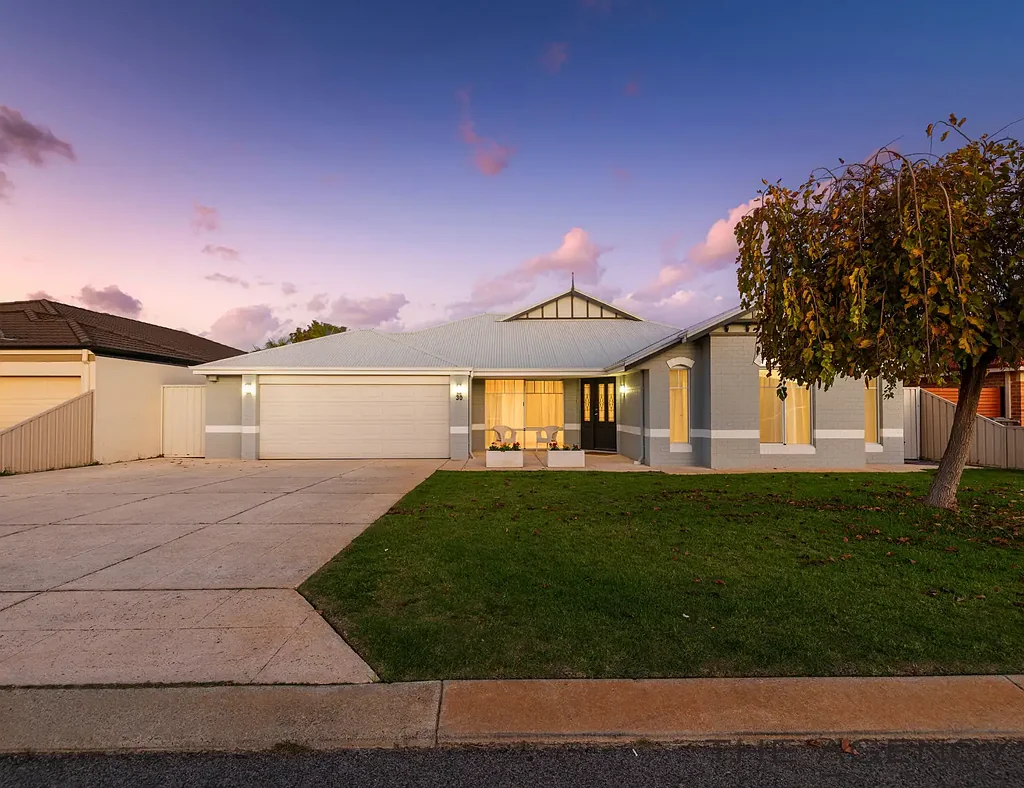 30 Kingsland Loop, Canning Vale, WA 6155