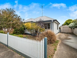 2 Miller Street, Newcomb