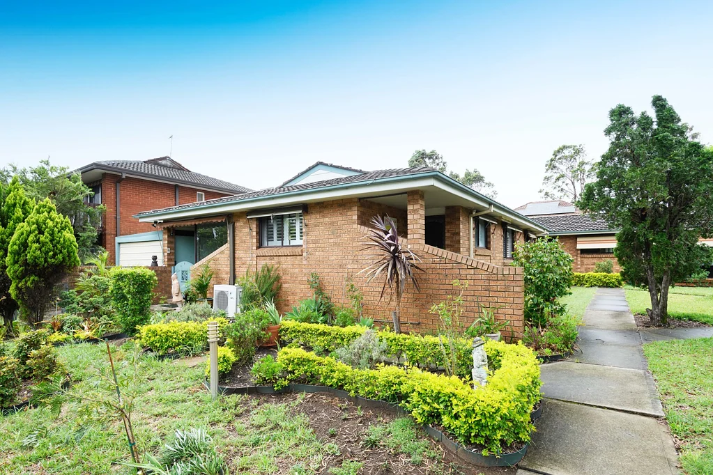 1/122-124 Railway Crescent, Jannali, NSW 2226