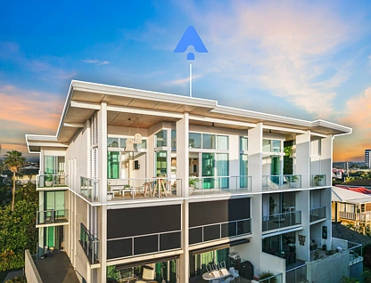 5/3a Third Avenue, Palm Beach, Gold Coast, 5 Bedrooms, 3 Bathrooms, Apartment