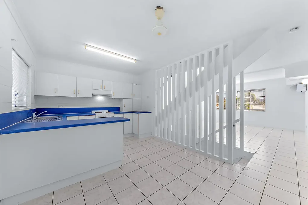 Cannonvale 3ห้องนอน Vacant Three-Bedroom Townhouse in Central Cannonvale