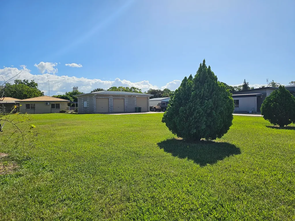 Ayr LUSH LAND WITH SHED…