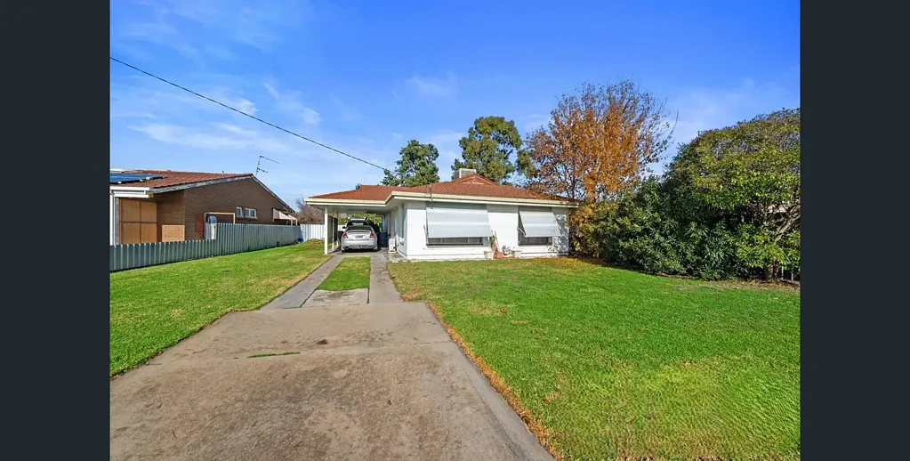 Convenient 3-Bedroom Home in Central Yarrawonga