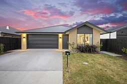 13 Croydon Street, Woodend