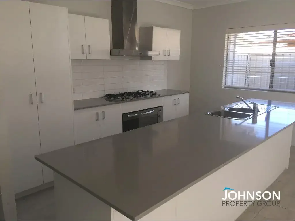 3 bedroom, 2 bathroom home located in the heart of Carlisle