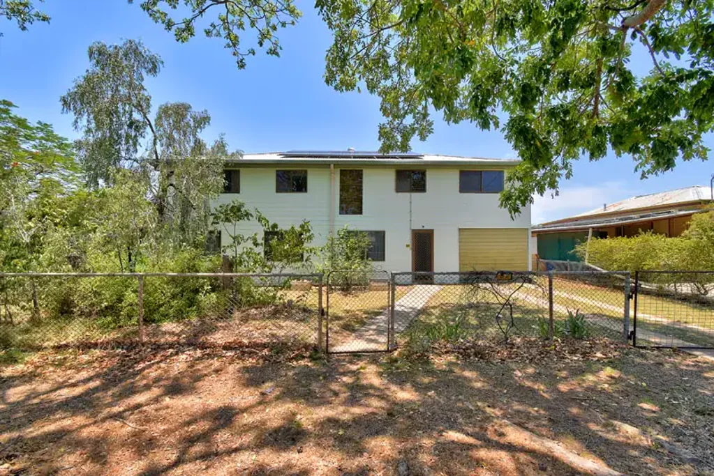 52 CRANE STREET, Longreach, QLD 4730