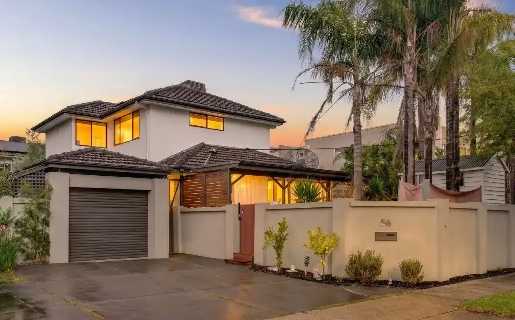 Prime Location at Glen Waverley Secondary College