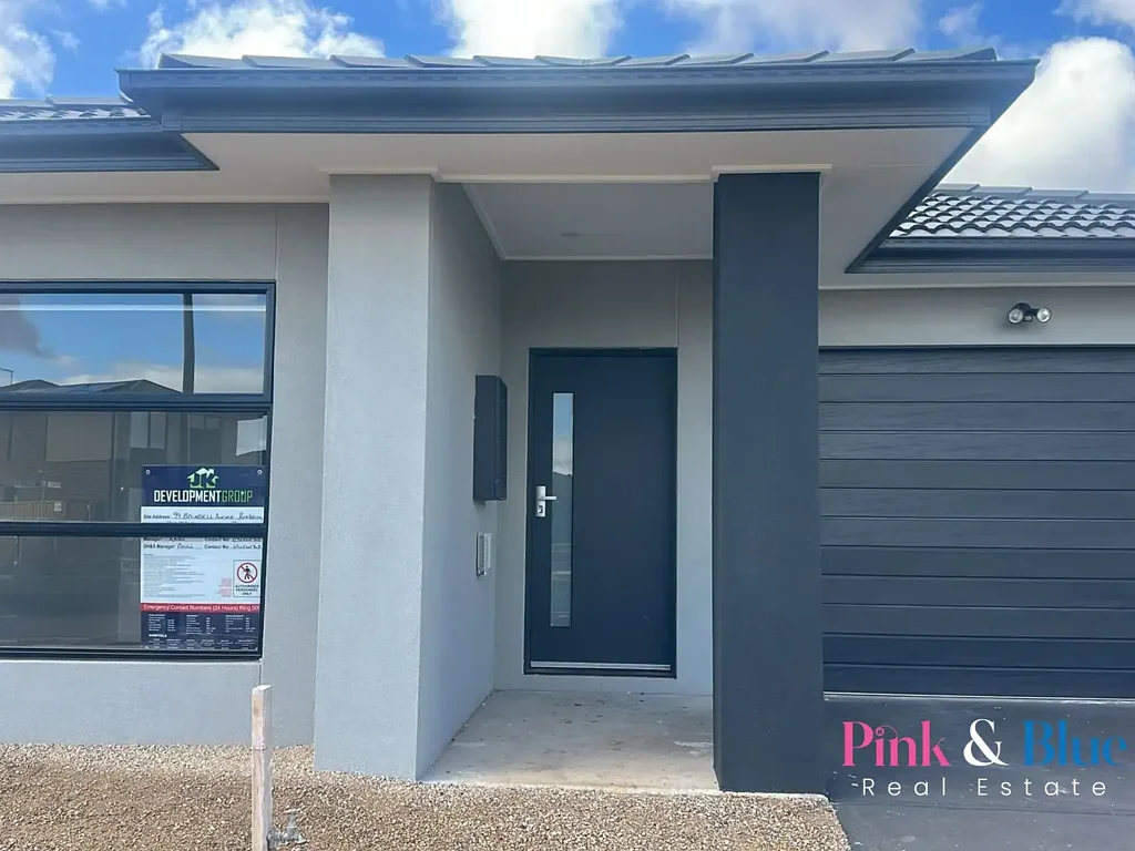 Brand New Stunning & Beautiful Family Home for Rent!