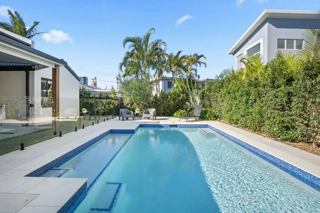 UNFURNISHED HOME - Beautifully Renovated House in 'Florida Gardens'
