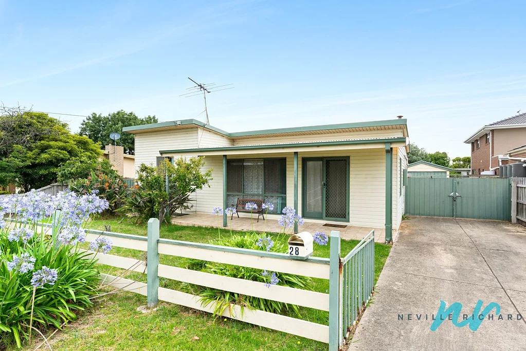 28 Coatsworth Avenue, St Leonards, VIC 3223
