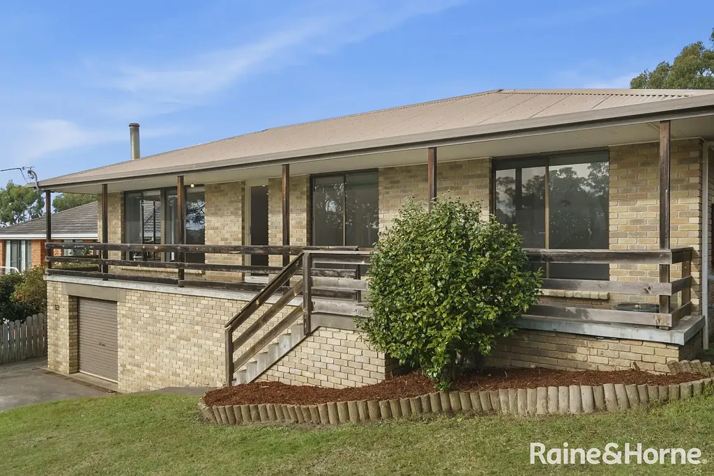 Orford 4ਬੈੱਡਰੂਮ Spacious Coastal Home Offering Lifestyle and Location!