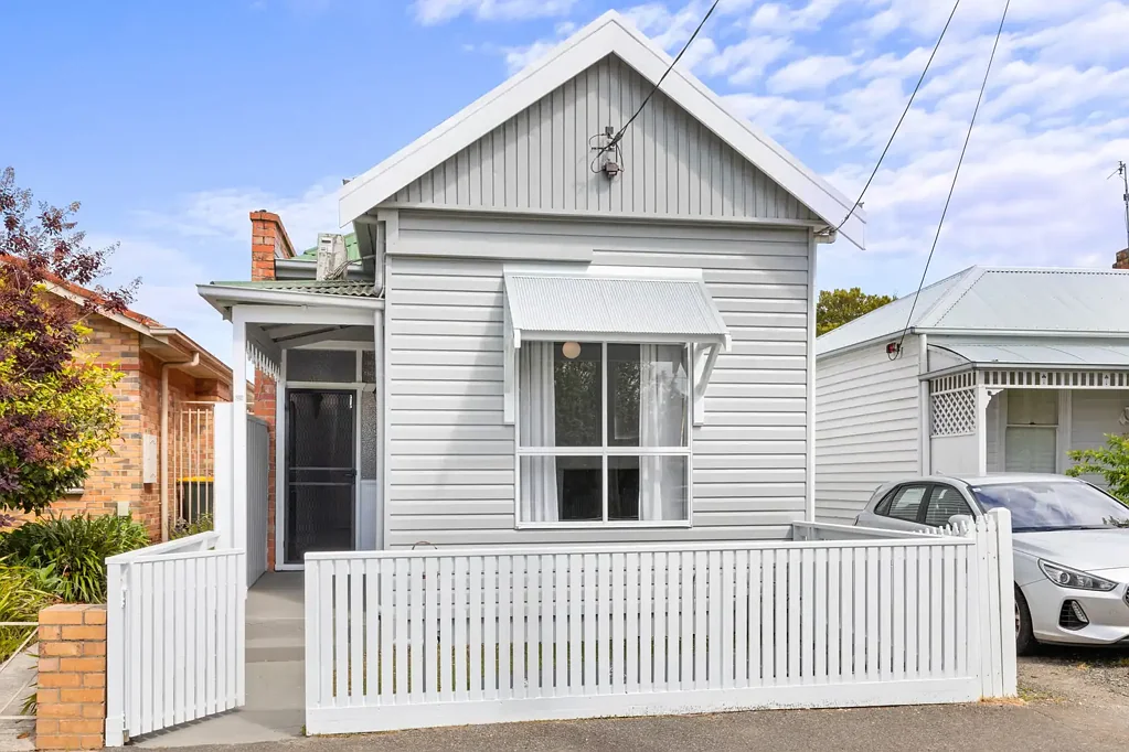 PERFECT POSITION IN CENTRAL BALLARAT