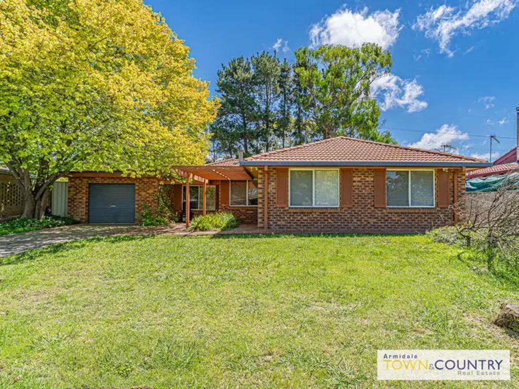 Family Home in Quiet Cul-De-Sac
