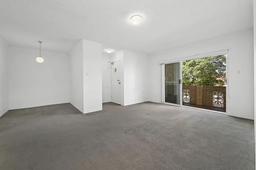 Two Bedroom Apartment In a Great Location
