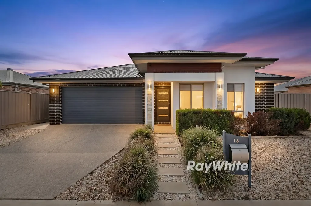 Mildura 4房  Spacious Family Living In Prime Location