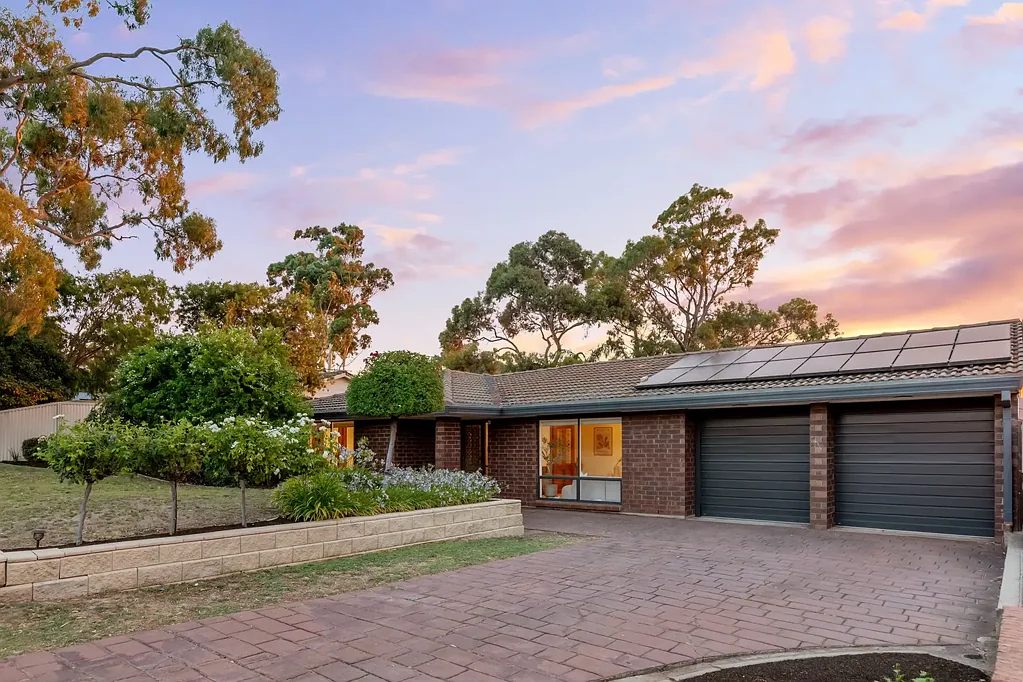 58 Oakridge Road, Aberfoyle Park, SA 5159