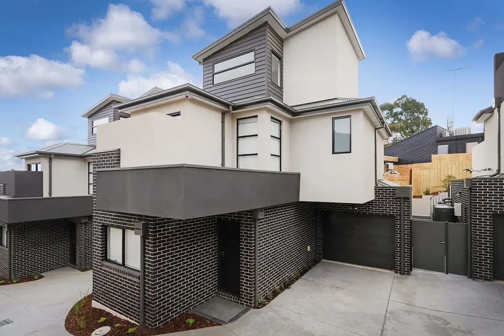 THE ESSENCE OF STYLISH CONTEMPORARY LIVING!