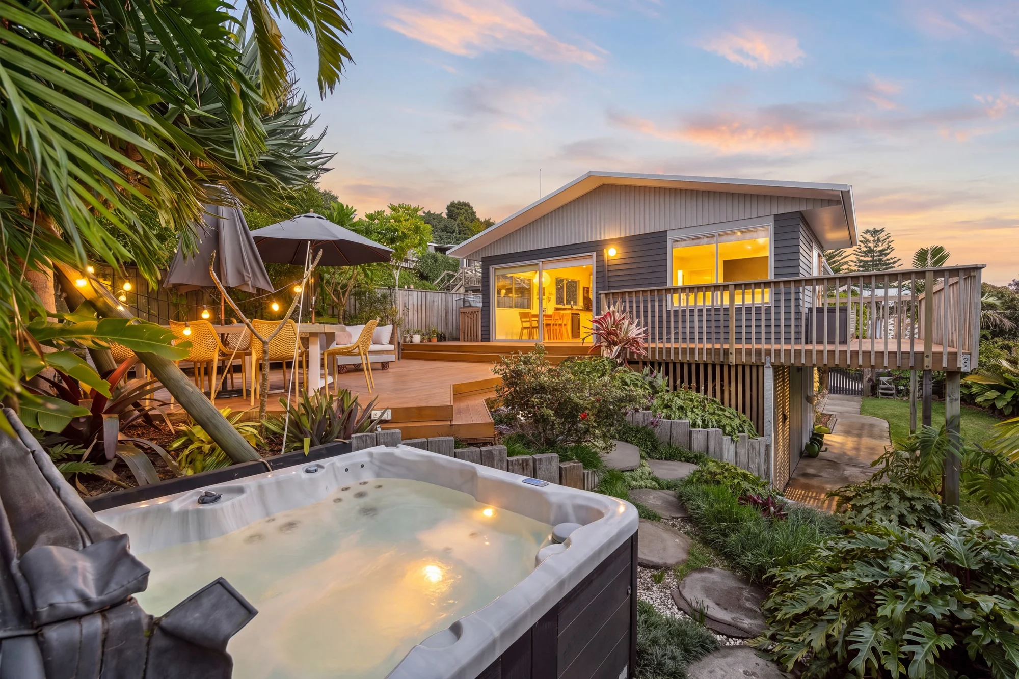Northcross 4房 远离喧嚣的高地美宅|空间、阳光与品质一步到位 Private, Elevated & Ready for Your Family