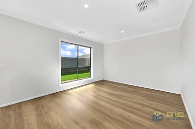 10 Turkey Road, Tarneit, VIC 3029, 3 Bedrooms, 2 Bathrooms, House