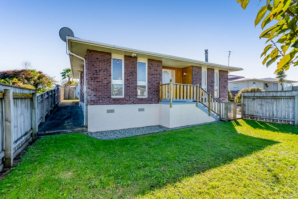 Bell Block 3 Bedroom Tidy Brick Home