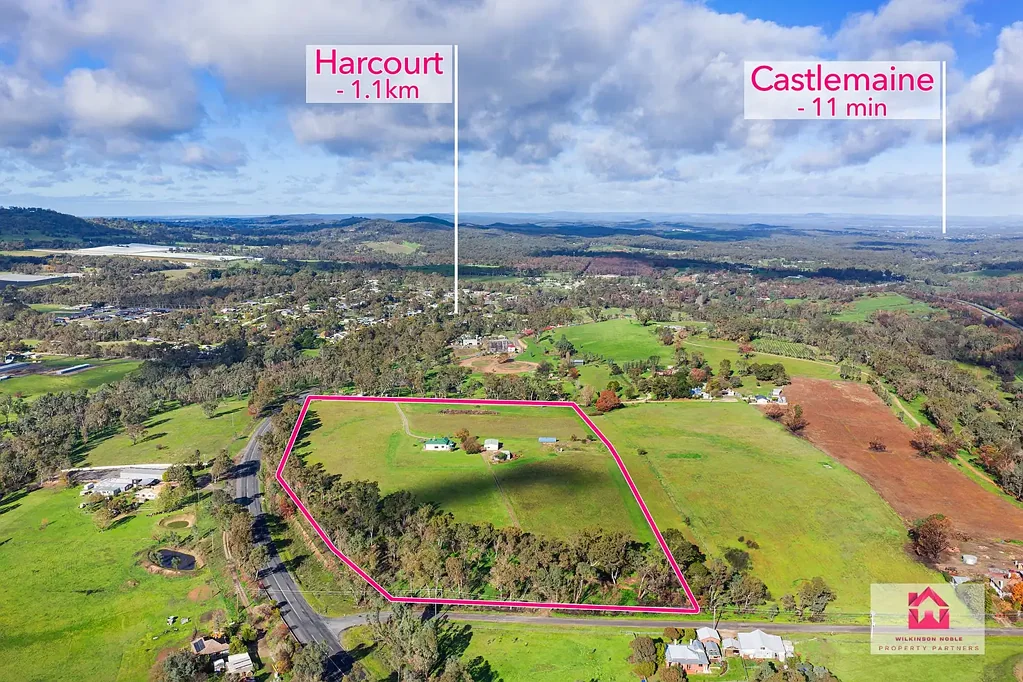 Harcourt 3chambre Timeless Country Charm with Spectacular Mount Alexander Views on 8 Hectares
