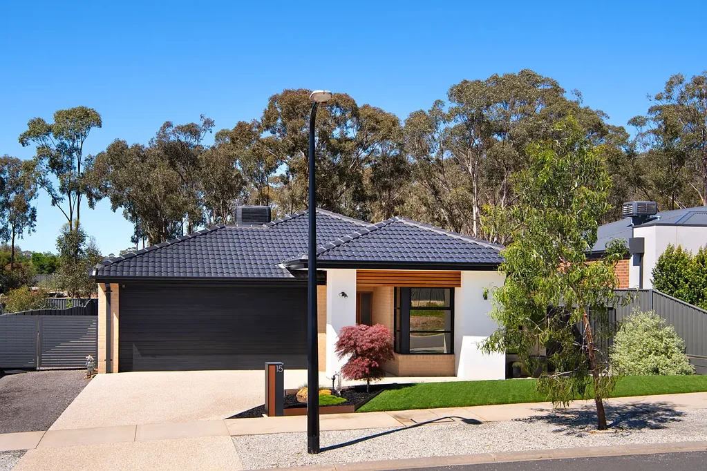 15 Grand View Drive, Mckenzie Hill, VIC 3451