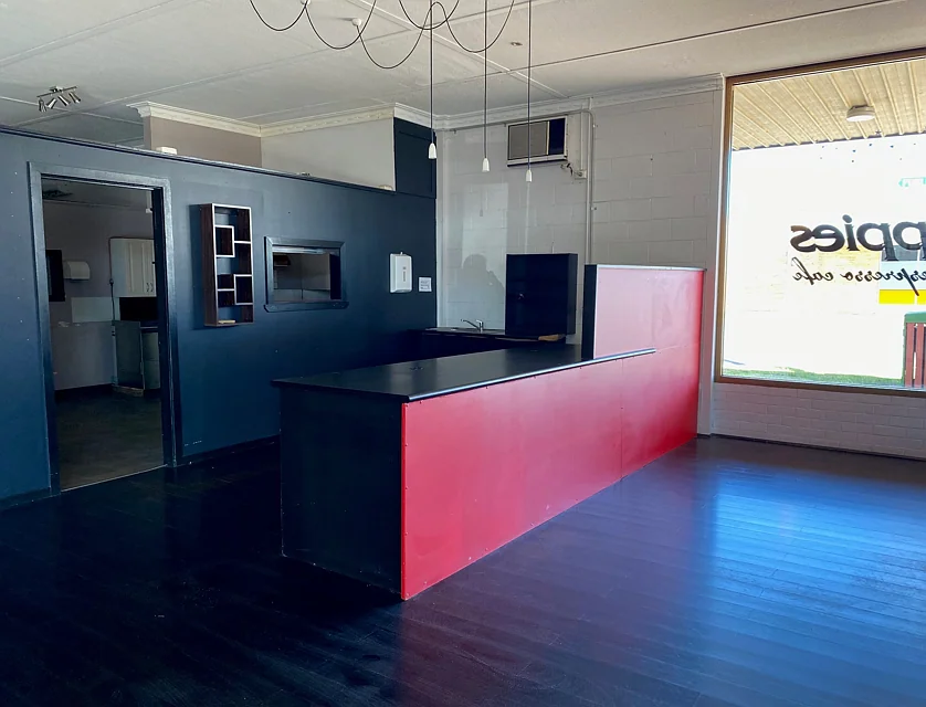 Shops 8 & 9/138-144 Murray Street, Finley, Murray, 0 Kuwarto, 1 Banyo, Studio