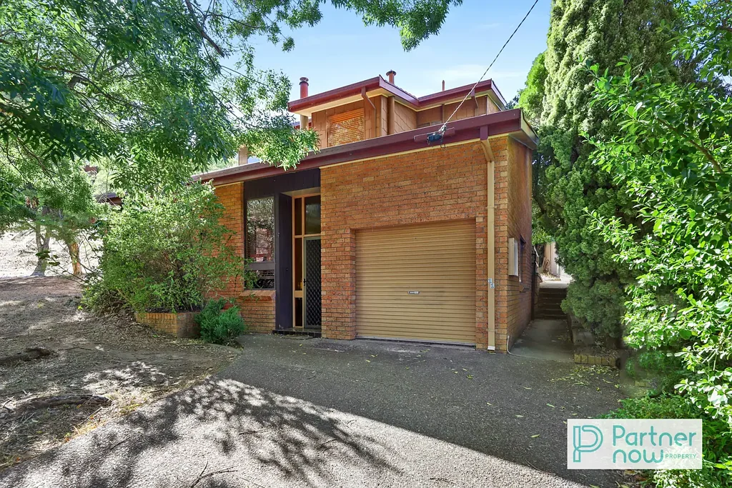 11 Bellevue Crescent, Tamworth, NSW 2340