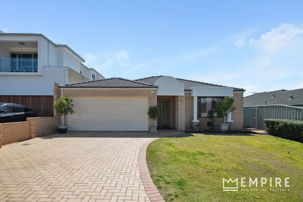 13B Sumich Gardens, Coogee, WA 6166