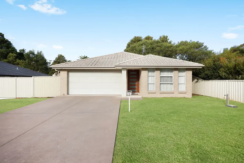 Spacious Family Home in a Quiet Cul-de-Sac