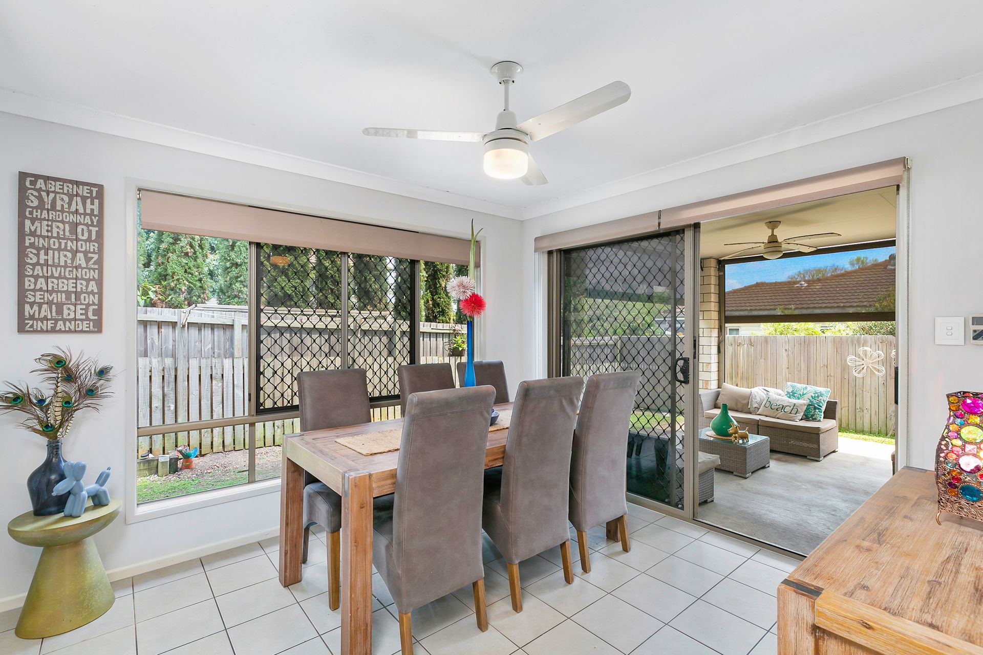 255 TOOHEY RD, TARRAGINDI QLD 4121, 0 habitaciones, 0 baños, House