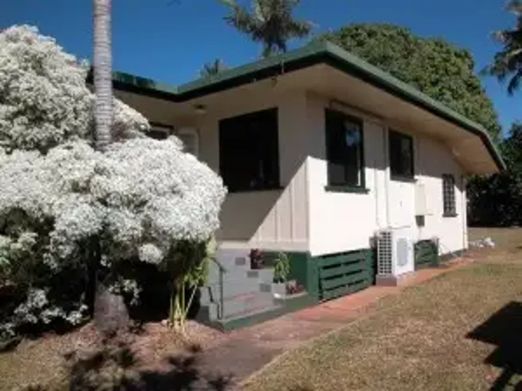 Charming Queenslander Living with Timeless Timber Elegance & Everyday Comfort