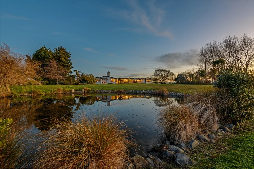 Feilding 5 Slaapkamer Luxury Living with a Touch of Grandeur