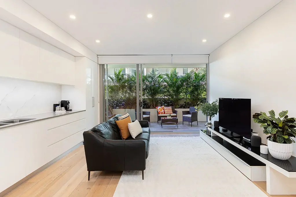 Easy Single‑Level Living: Large Covered Terrace & No Stairs