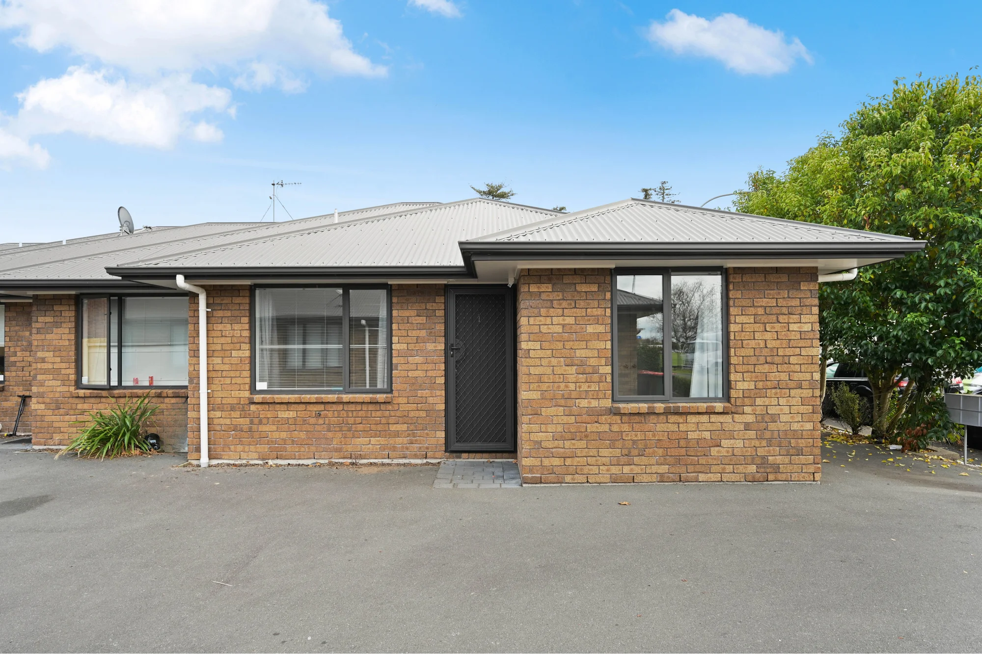 Hillcrest 3ਬੈੱਡਰੂਮ Smart Investment in a Proven Location