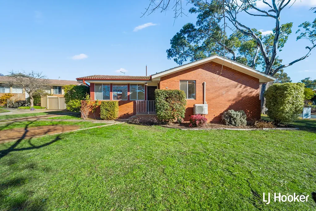 Spacious 4-Bedroom Family Home in the Heart of Page