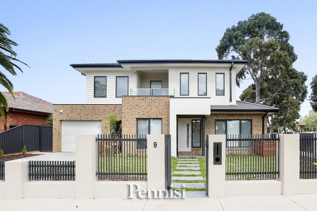 FOR LEASE BY PENNISI