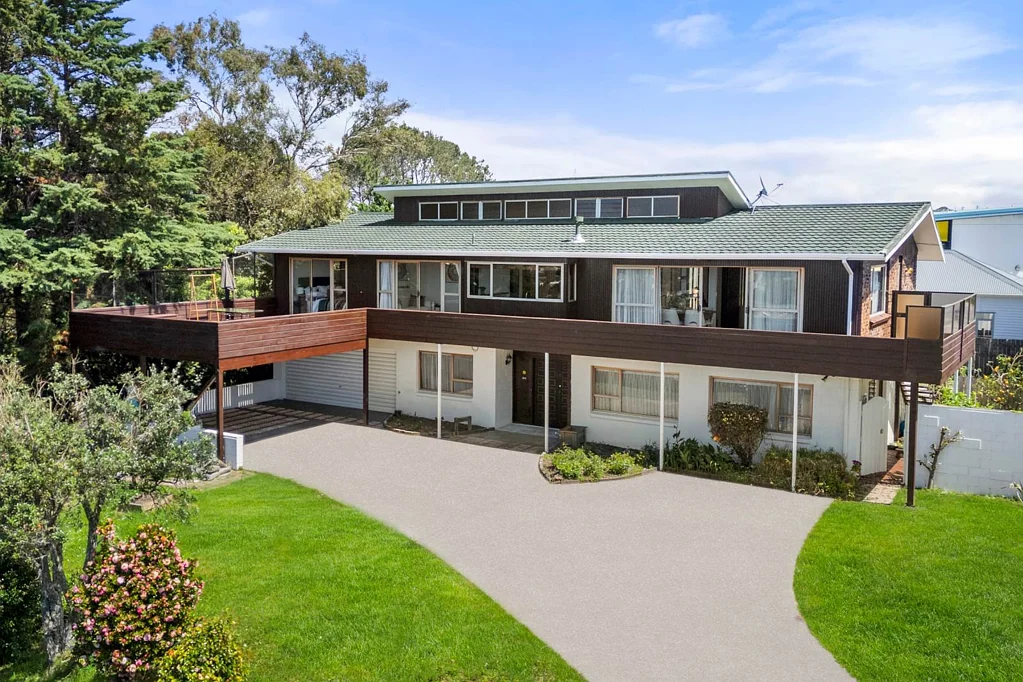 Browns Bay 5कमरा Dream Lifestyle – Classic Kiwi Home