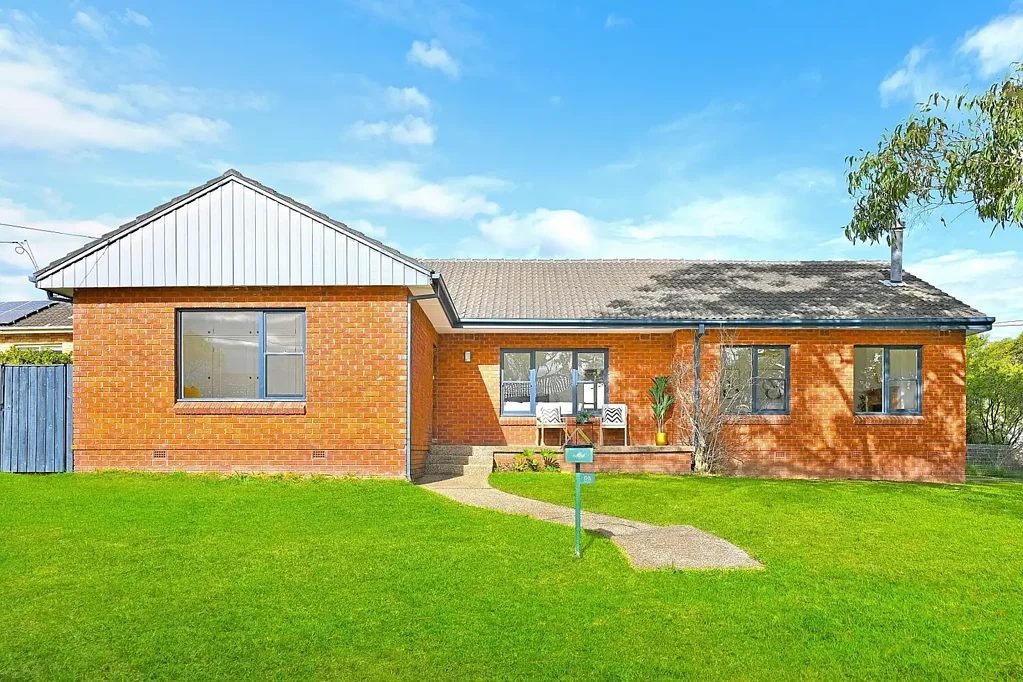 Belrose 4 Bedroom Family Perfection on a Prized Corner Block