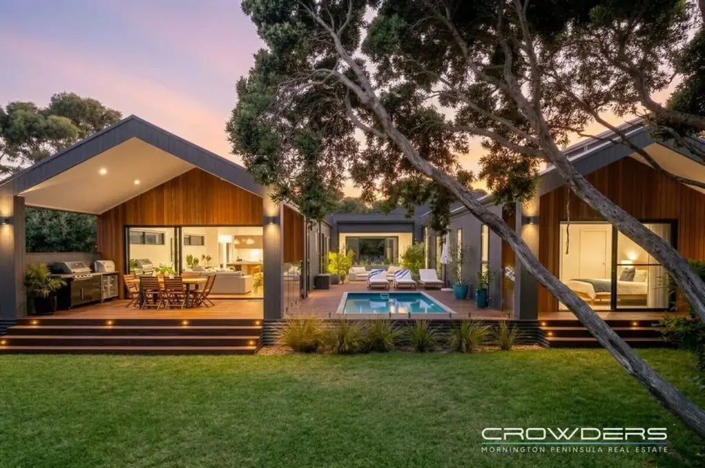 Rye 5Kwarto Coastal Architectural Brilliance - Moments from No. 16 Beach