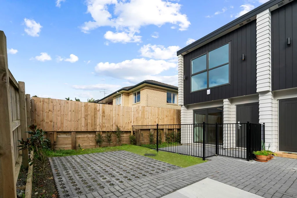 Massey 2房  Lucky Last! Corner 2 Bedrooms Ready to Move In!