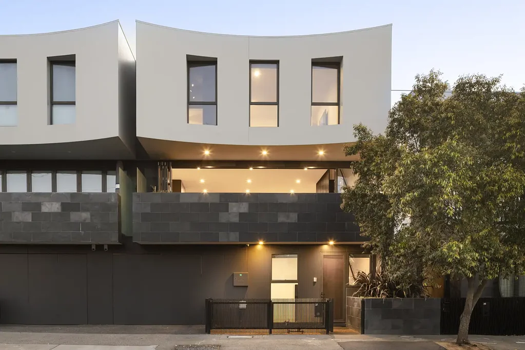 Port Melbourne 5બેડરૂમ Architectural Luxury, Panoramic Skyline Views